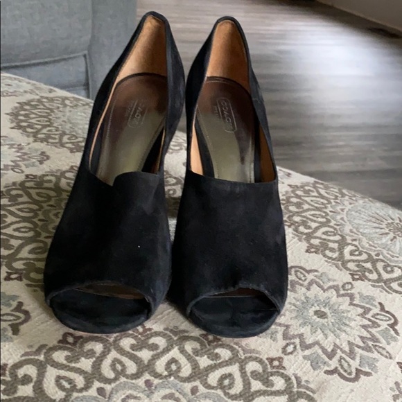 Coach Heels - Picture 2 of 3